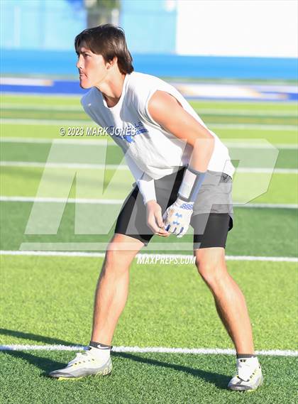 Thumbnail 1 in Chino Valley  vs. Camp Verde (Prescott 7v7) photogallery.