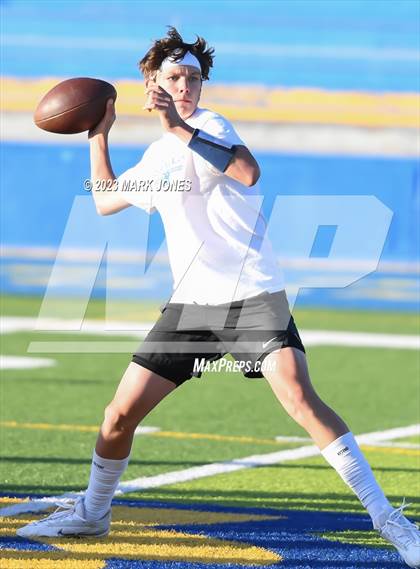 Thumbnail 1 in Chino Valley  vs. Camp Verde (Prescott 7v7) photogallery.