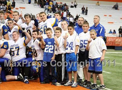 Thumbnail 1 in Maine-Endwell vs. Burnt Hills-Ballston Lake (NYSPHSAA Class A Final) photogallery.
