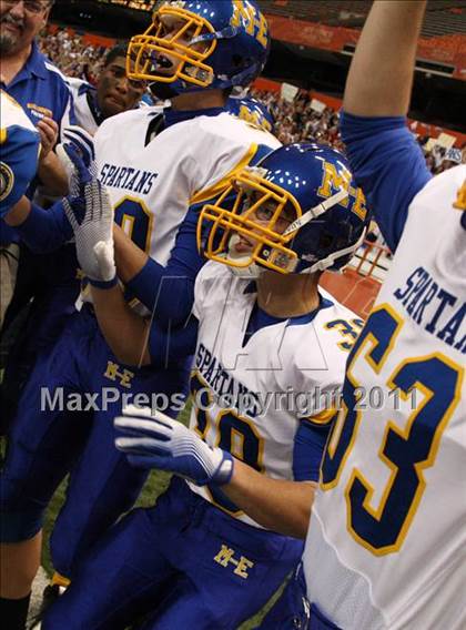 Thumbnail 3 in Maine-Endwell vs. Burnt Hills-Ballston Lake (NYSPHSAA Class A Final) photogallery.