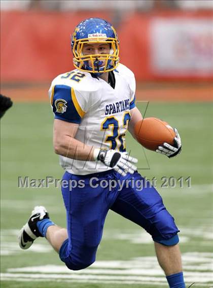 Thumbnail 3 in Maine-Endwell vs. Burnt Hills-Ballston Lake (NYSPHSAA Class A Final) photogallery.