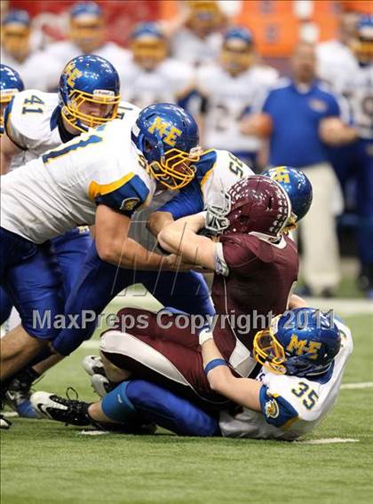 Thumbnail 1 in Maine-Endwell vs. Burnt Hills-Ballston Lake (NYSPHSAA Class A Final) photogallery.