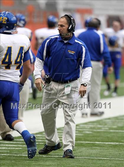 Thumbnail 2 in Maine-Endwell vs. Burnt Hills-Ballston Lake (NYSPHSAA Class A Final) photogallery.