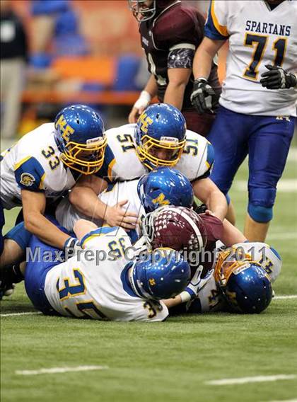 Thumbnail 1 in Maine-Endwell vs. Burnt Hills-Ballston Lake (NYSPHSAA Class A Final) photogallery.