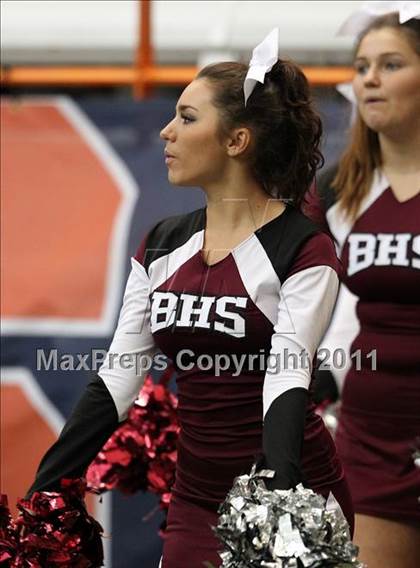 Thumbnail 3 in Maine-Endwell vs. Burnt Hills-Ballston Lake (NYSPHSAA Class A Final) photogallery.