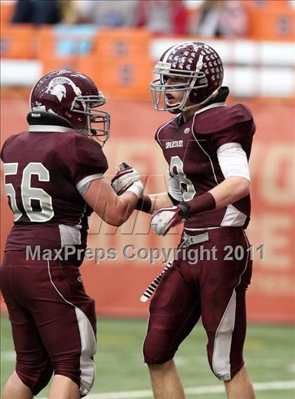 Thumbnail 1 in Maine-Endwell vs. Burnt Hills-Ballston Lake (NYSPHSAA Class A Final) photogallery.