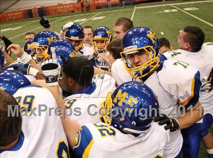 Thumbnail 2 in Maine-Endwell vs. Burnt Hills-Ballston Lake (NYSPHSAA Class A Final) photogallery.