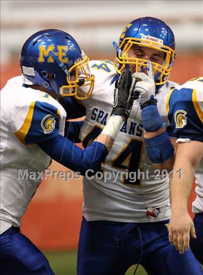 Thumbnail 2 in Maine-Endwell vs. Burnt Hills-Ballston Lake (NYSPHSAA Class A Final) photogallery.