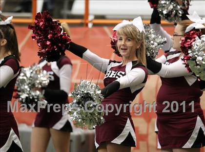 Thumbnail 2 in Maine-Endwell vs. Burnt Hills-Ballston Lake (NYSPHSAA Class A Final) photogallery.