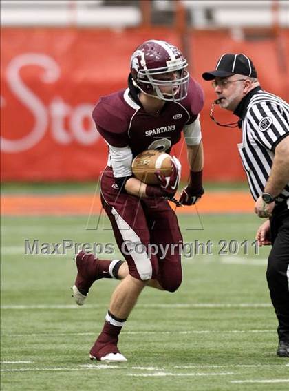Thumbnail 1 in Maine-Endwell vs. Burnt Hills-Ballston Lake (NYSPHSAA Class A Final) photogallery.