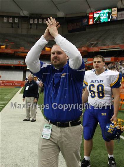 Thumbnail 3 in Maine-Endwell vs. Burnt Hills-Ballston Lake (NYSPHSAA Class A Final) photogallery.