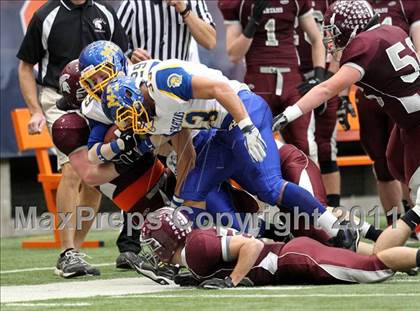 Thumbnail 3 in Maine-Endwell vs. Burnt Hills-Ballston Lake (NYSPHSAA Class A Final) photogallery.