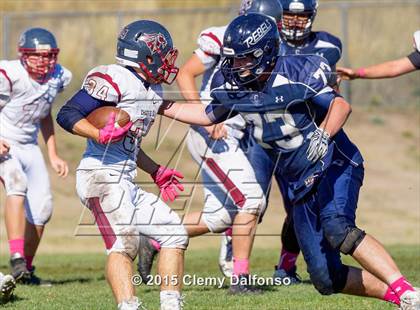 Thumbnail 2 in Chatfield @ Columbine photogallery.