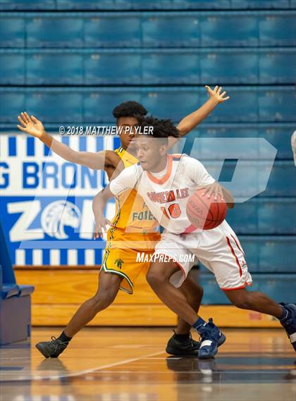 Thumbnail 2 in Southern Lee vs. Pine Forest (Cumberland County Schools Basketball Holiday Classic) photogallery.