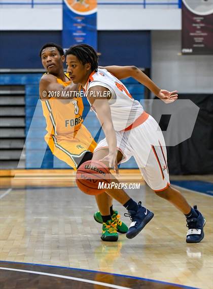 Thumbnail 2 in Southern Lee vs. Pine Forest (Cumberland County Schools Basketball Holiday Classic) photogallery.