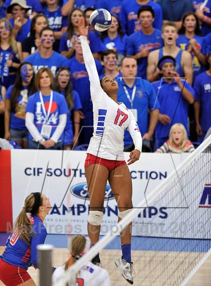 Thumbnail 3 in Los Alamitos vs. Mater Dei (CIF SS 1AA Final) photogallery.