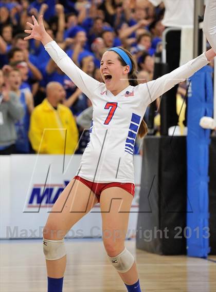 Thumbnail 2 in Los Alamitos vs. Mater Dei (CIF SS 1AA Final) photogallery.