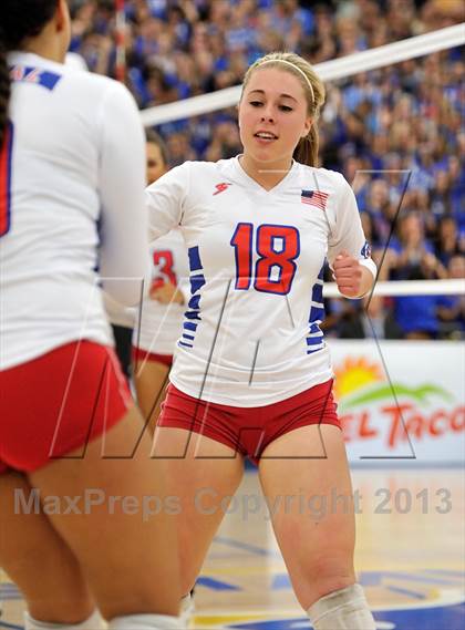Thumbnail 3 in Los Alamitos vs. Mater Dei (CIF SS 1AA Final) photogallery.