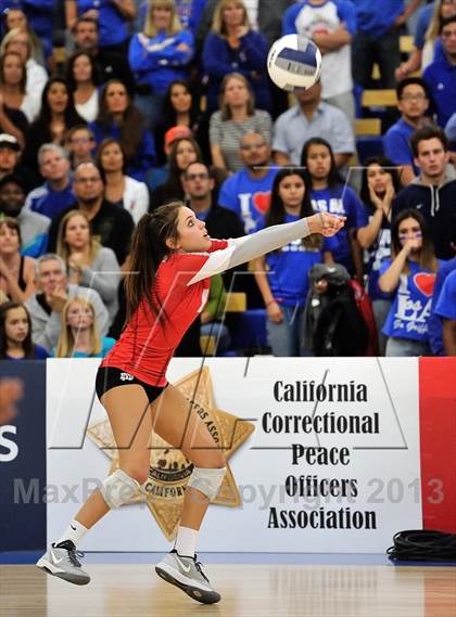 Thumbnail 1 in Los Alamitos vs. Mater Dei (CIF SS 1AA Final) photogallery.