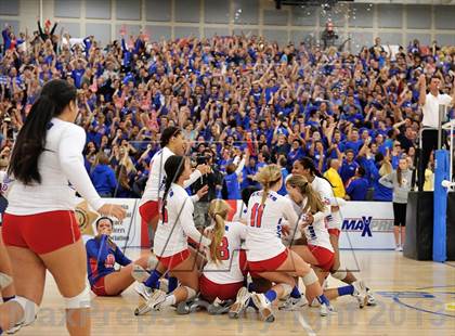 Thumbnail 3 in Los Alamitos vs. Mater Dei (CIF SS 1AA Final) photogallery.