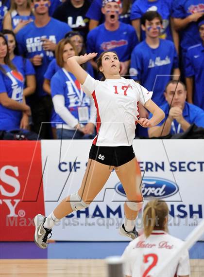 Thumbnail 2 in Los Alamitos vs. Mater Dei (CIF SS 1AA Final) photogallery.