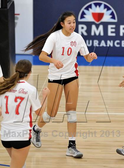 Thumbnail 1 in Los Alamitos vs. Mater Dei (CIF SS 1AA Final) photogallery.