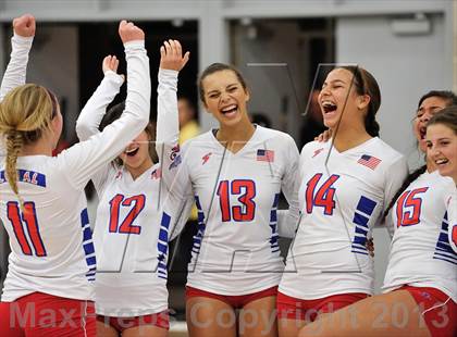 Thumbnail 1 in Los Alamitos vs. Mater Dei (CIF SS 1AA Final) photogallery.