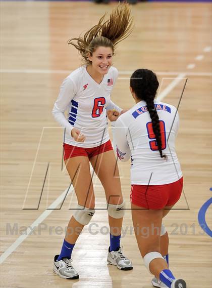 Thumbnail 2 in Los Alamitos vs. Mater Dei (CIF SS 1AA Final) photogallery.
