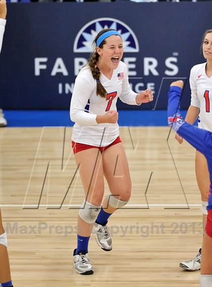Thumbnail 3 in Los Alamitos vs. Mater Dei (CIF SS 1AA Final) photogallery.