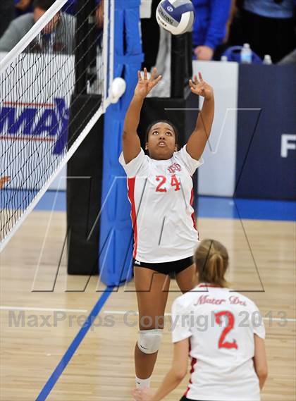 Thumbnail 3 in Los Alamitos vs. Mater Dei (CIF SS 1AA Final) photogallery.