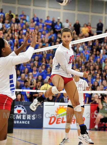 Thumbnail 2 in Los Alamitos vs. Mater Dei (CIF SS 1AA Final) photogallery.