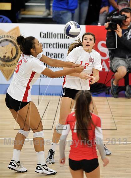Thumbnail 1 in Los Alamitos vs. Mater Dei (CIF SS 1AA Final) photogallery.