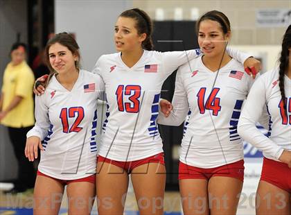 Thumbnail 2 in Los Alamitos vs. Mater Dei (CIF SS 1AA Final) photogallery.