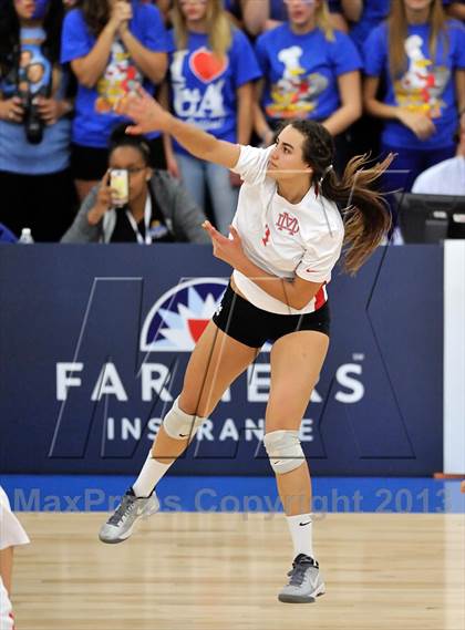 Thumbnail 1 in Los Alamitos vs. Mater Dei (CIF SS 1AA Final) photogallery.