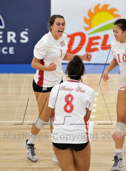 Thumbnail 1 in Los Alamitos vs. Mater Dei (CIF SS 1AA Final) photogallery.