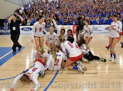 Thumbnail 3 in Los Alamitos vs. Mater Dei (CIF SS 1AA Final) photogallery.