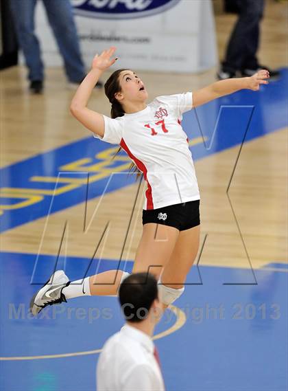 Thumbnail 2 in Los Alamitos vs. Mater Dei (CIF SS 1AA Final) photogallery.