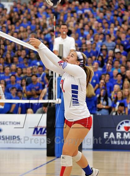 Thumbnail 1 in Los Alamitos vs. Mater Dei (CIF SS 1AA Final) photogallery.