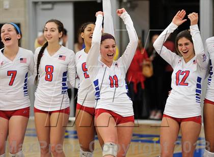 Thumbnail 1 in Los Alamitos vs. Mater Dei (CIF SS 1AA Final) photogallery.