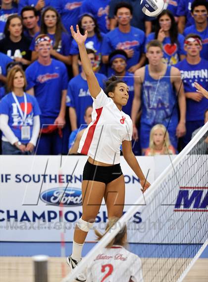 Thumbnail 3 in Los Alamitos vs. Mater Dei (CIF SS 1AA Final) photogallery.