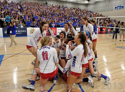 Thumbnail 3 in Los Alamitos vs. Mater Dei (CIF SS 1AA Final) photogallery.