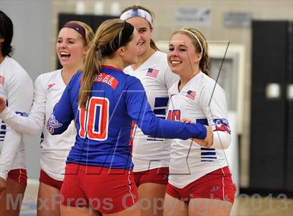 Thumbnail 3 in Los Alamitos vs. Mater Dei (CIF SS 1AA Final) photogallery.