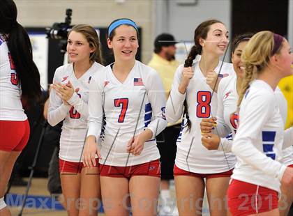 Thumbnail 1 in Los Alamitos vs. Mater Dei (CIF SS 1AA Final) photogallery.