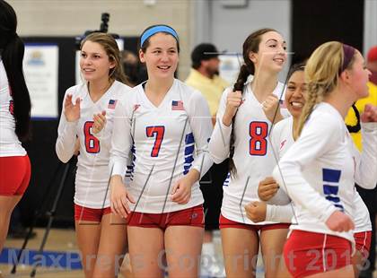 Thumbnail 3 in Los Alamitos vs. Mater Dei (CIF SS 1AA Final) photogallery.