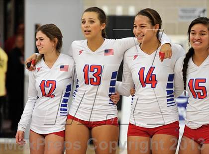 Thumbnail 3 in Los Alamitos vs. Mater Dei (CIF SS 1AA Final) photogallery.