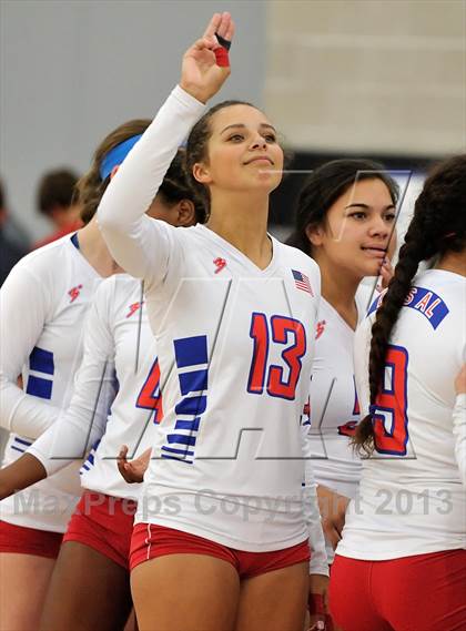 Thumbnail 3 in Los Alamitos vs. Mater Dei (CIF SS 1AA Final) photogallery.