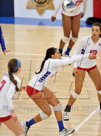 Thumbnail 1 in Los Alamitos vs. Mater Dei (CIF SS 1AA Final) photogallery.