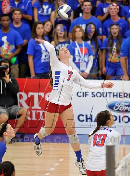 Thumbnail 2 in Los Alamitos vs. Mater Dei (CIF SS 1AA Final) photogallery.