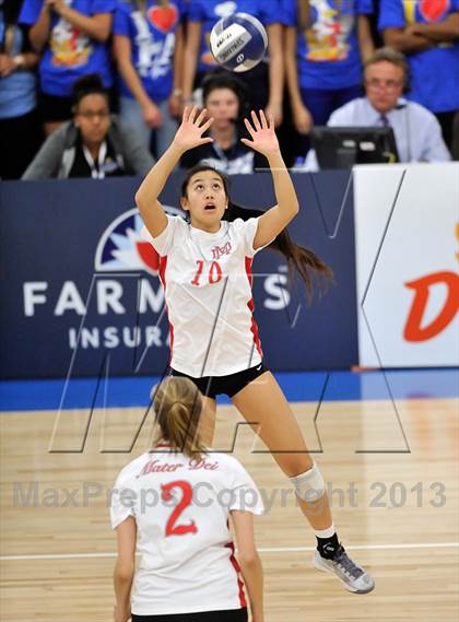 Thumbnail 2 in Los Alamitos vs. Mater Dei (CIF SS 1AA Final) photogallery.