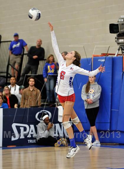 Thumbnail 2 in Los Alamitos vs. Mater Dei (CIF SS 1AA Final) photogallery.